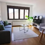 Modern Flat For Pyrenees Adventures - Free Parking Appartamento *